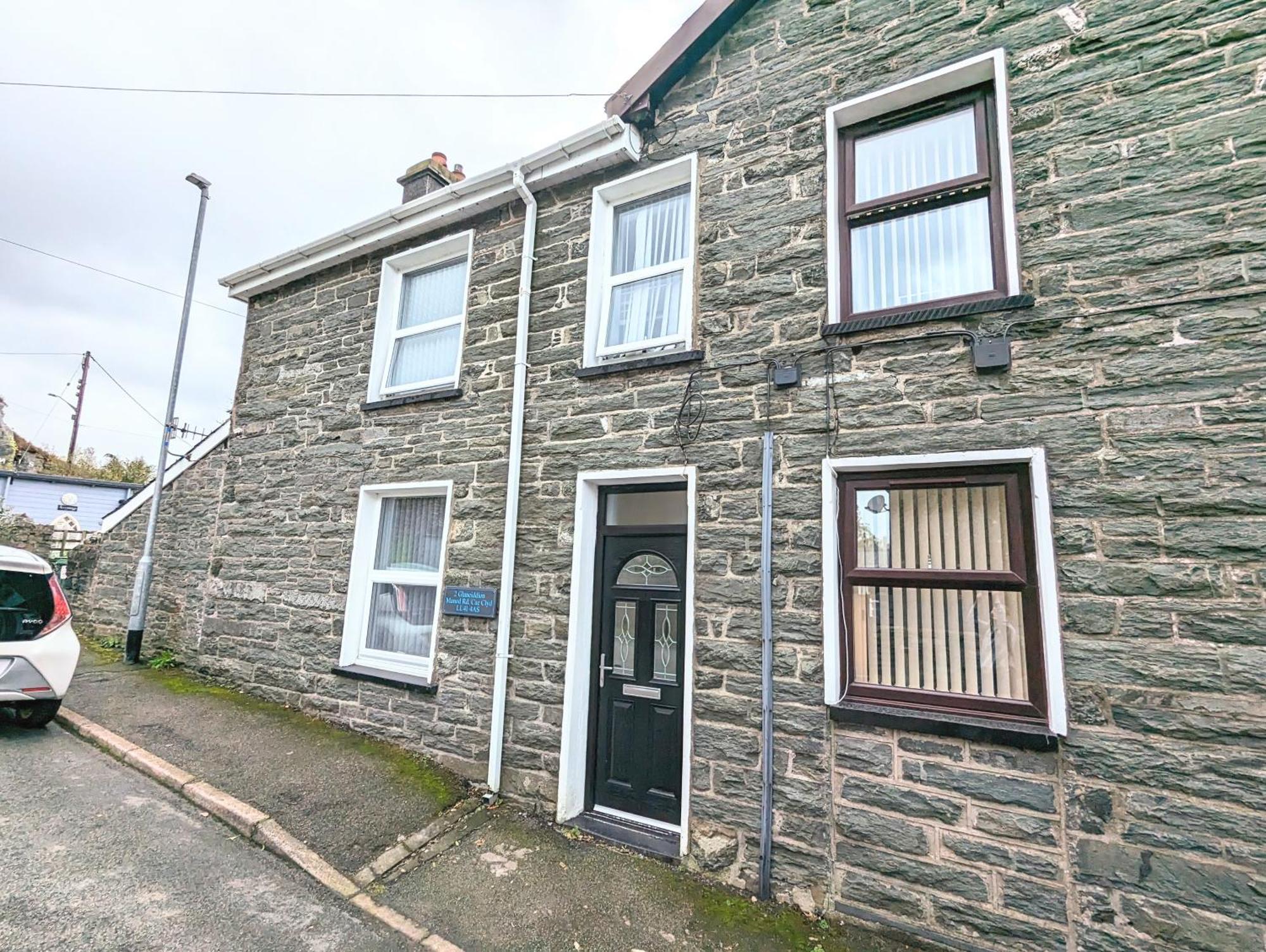 Cheerful 2 Bed Home With Mountain Views Blaenau Ffestiniog Extérieur photo