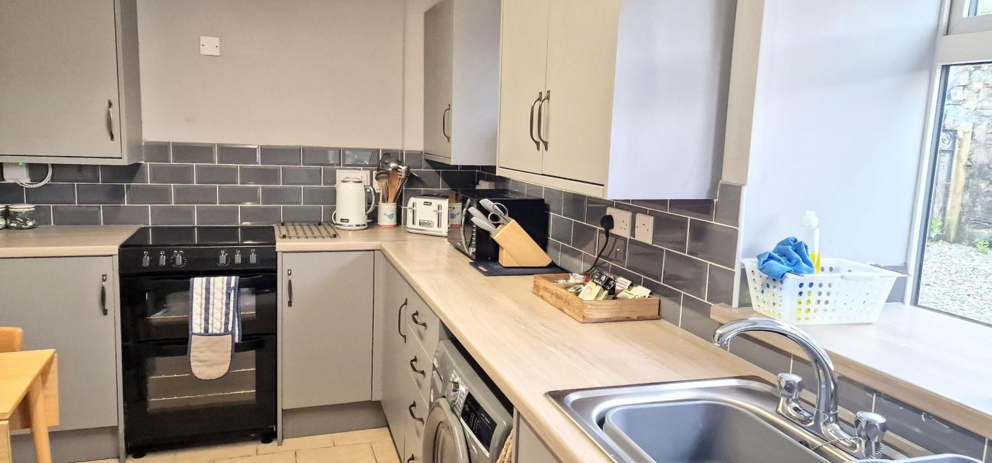 Cheerful 2 Bed Home With Mountain Views Blaenau Ffestiniog Extérieur photo