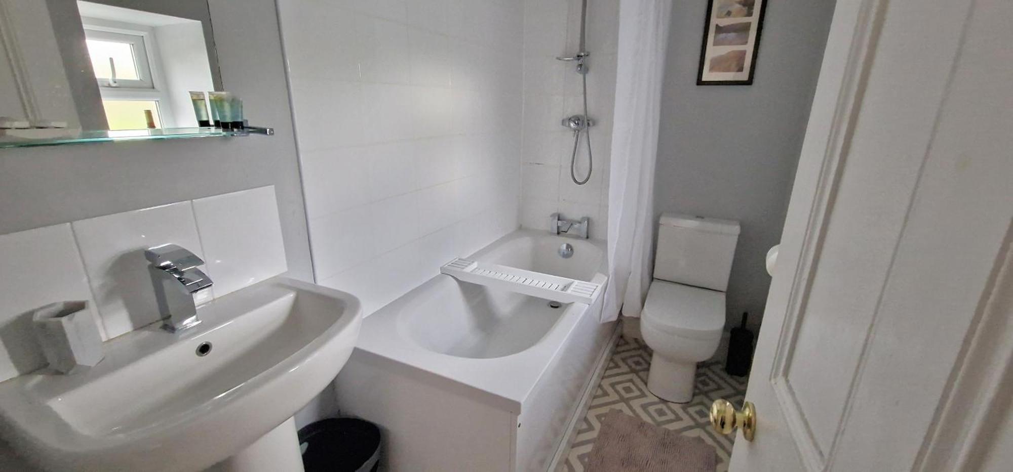 Cheerful 2 Bed Home With Mountain Views Blaenau Ffestiniog Extérieur photo